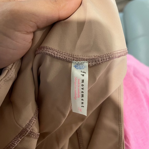 NWT FREE PEOPLE ON CLOUD NINE LEGGING - Picture 6 of 10